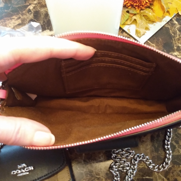 Coach cross body and coin bag - Picture 4 of 11